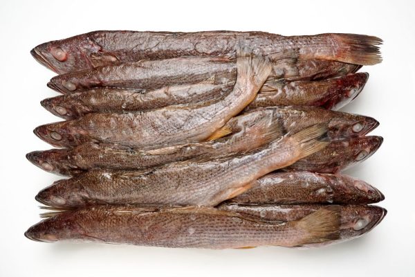 Pescadilla entera en bloque